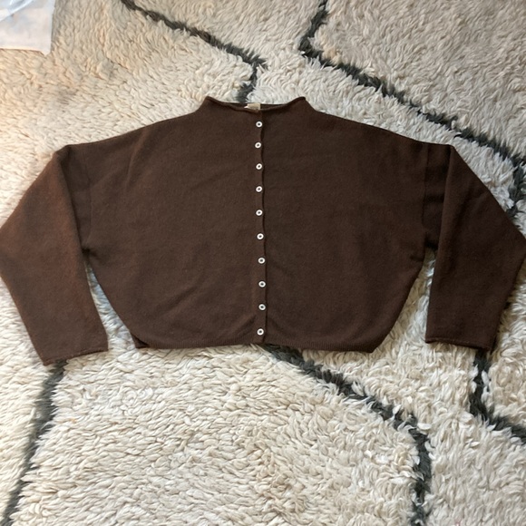 James Street Co Peri Shrunken Cardigan - Picture 3 of 17